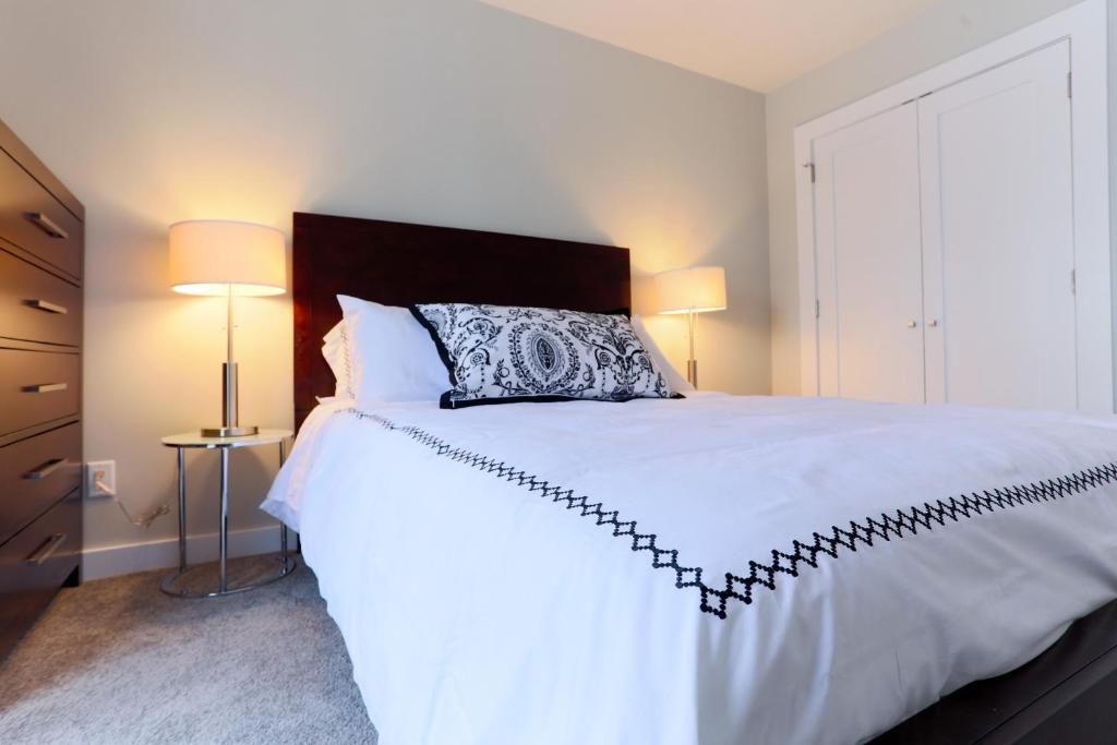 Boardwalk Homes - Executive Guest Rooms & Townhomes Kitchener Kamer foto